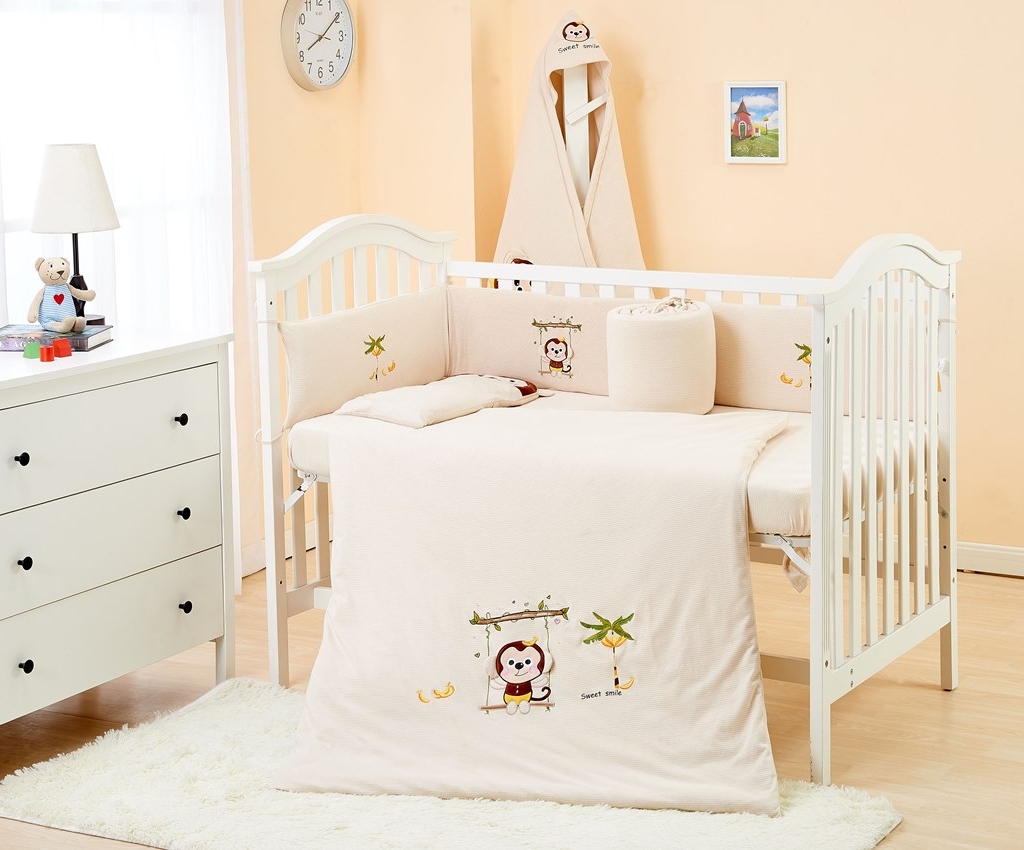 Knitted Baby Bedding Set - Active Monkey